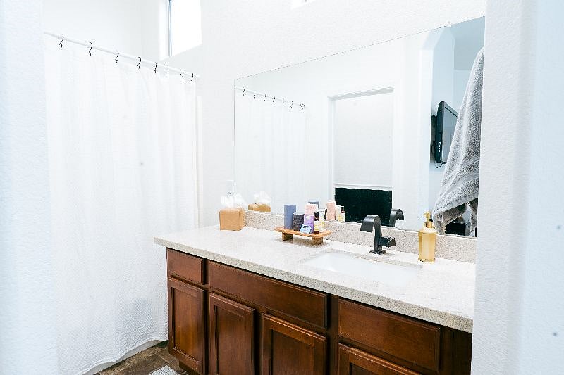 Primary bath ensuite providing tons of natural light