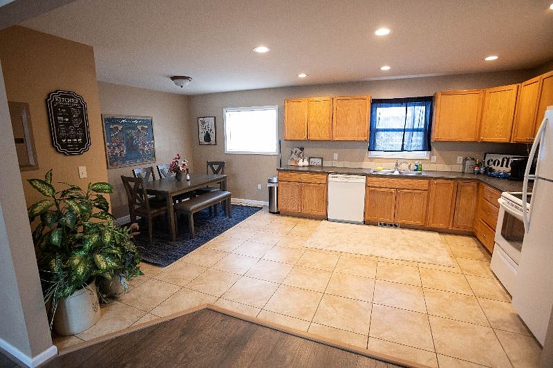 Furnished Finder property 490064_1 photo 6
