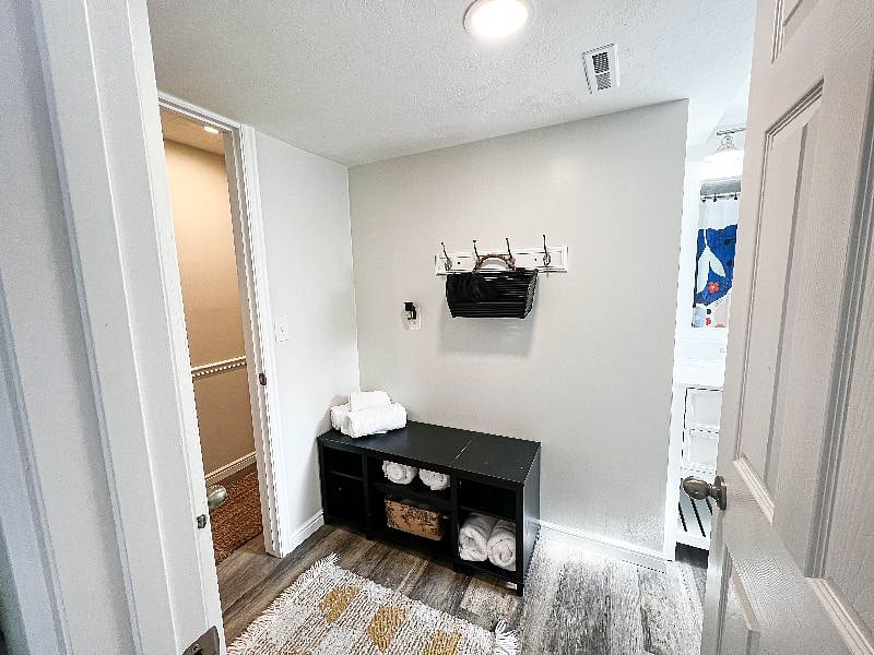 Furnished Finder property 490069_1 photo 22