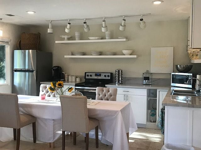 Furnished Finder property 490081_1 photo 5
