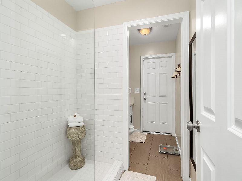 Furnished Finder property 490097_1 photo 21