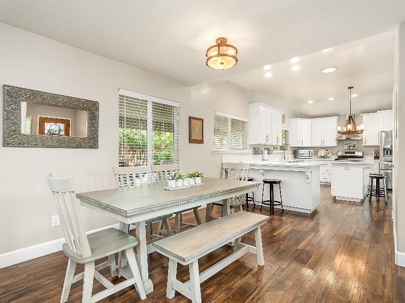 Furnished Finder property 490097_1 photo 25
