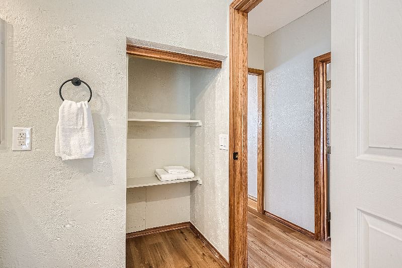 Furnished Finder property 490245_2 photo 22