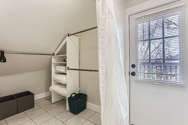 Furnished Finder property 490245_3 photo 25