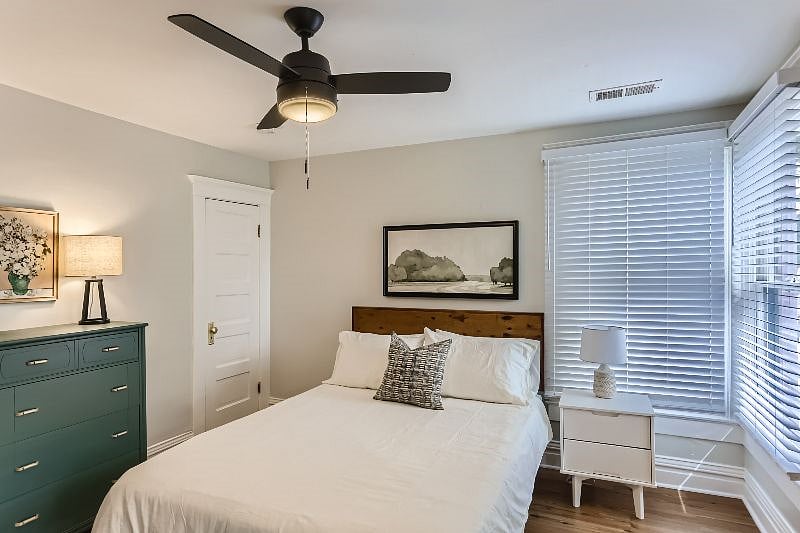 Furnished Finder property 490245_3 photo 17