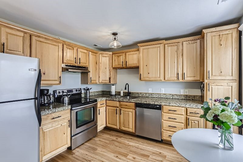 Furnished Finder property 490245_3 photo 5