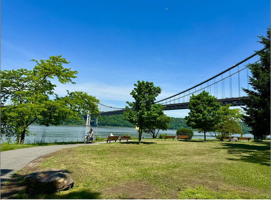 Nearby a lovely walk along the Hudson to George Washington Bridge. Beautiful views and the Little Red LIght House.  