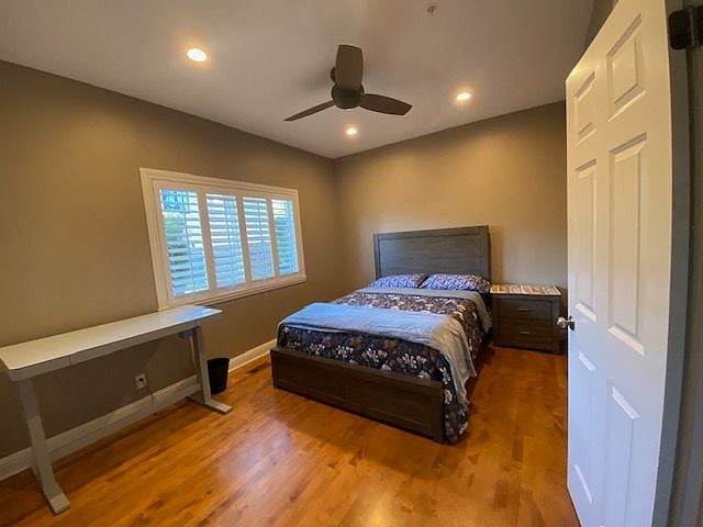Private bedroom with private bathroom rent is 1700 including utilities and wifi and parking and cleaning. Acces to kitchen and Mail delivery