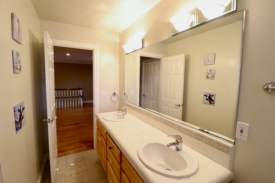 shared bathroom 