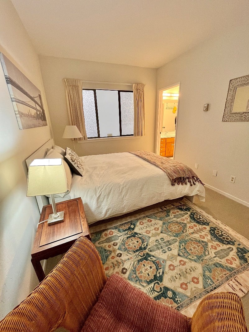 Second bedroom with Queen size bed. Door leads to Jack N Jill bathroom