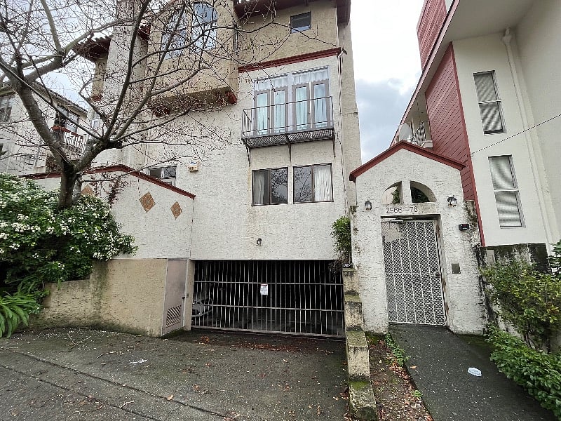 Casa Siete complex - secure gate, parking under ground. Guests can contact each unit and you can buzz your guests in.Amazon deliveries can buzz your unit.
