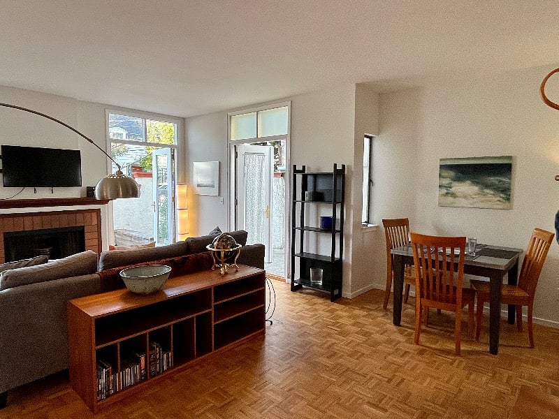 Living area with Dining Table - can be set for 3 or 4