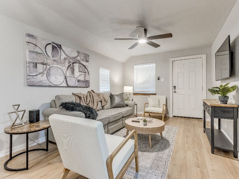 Furnished Finder property 490531_1 photo 10