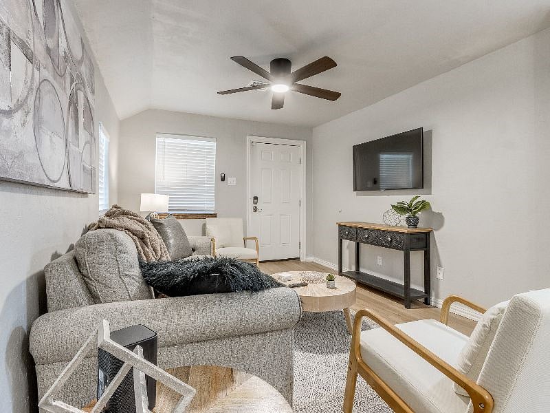 Furnished Finder property 490531_1 photo 12
