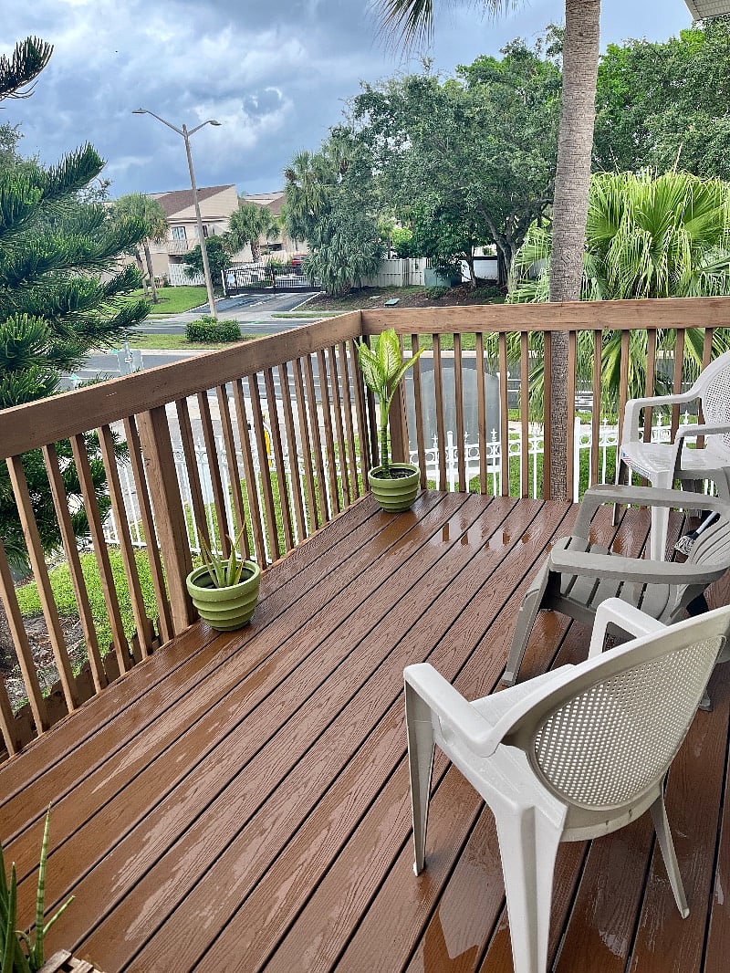 2nd floor balcony.
