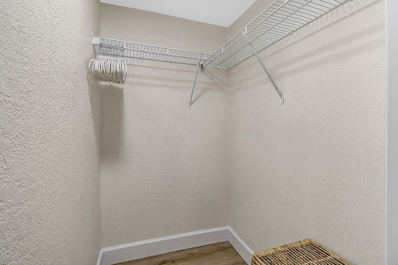 Furnished Finder property 490586_1 photo 15