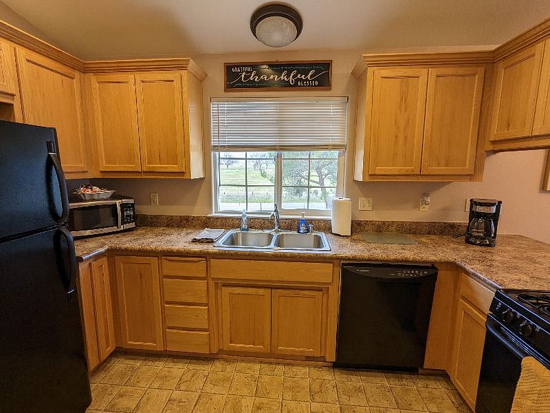 Furnished Finder property 490588_1 photo 9