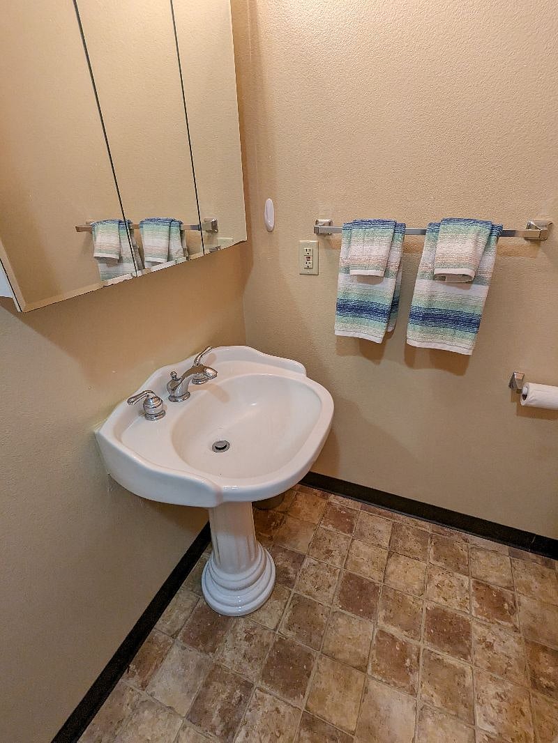 Furnished Finder property 490588_1 photo 21