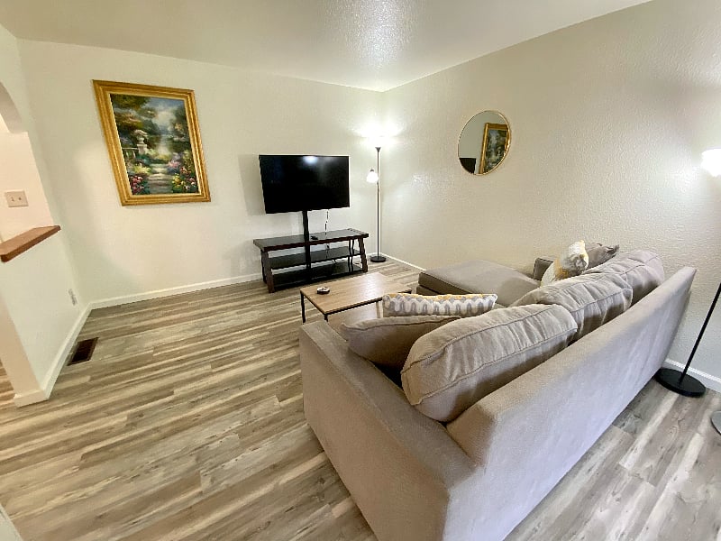 Furnished Finder property 490678_1 photo 32