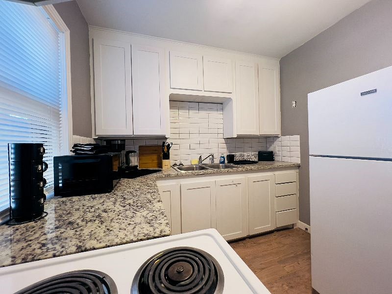 Fully Furnished Kitchen