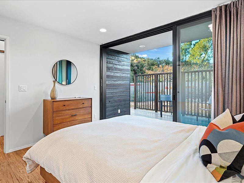 Furnished Finder property 490710_1 photo 17