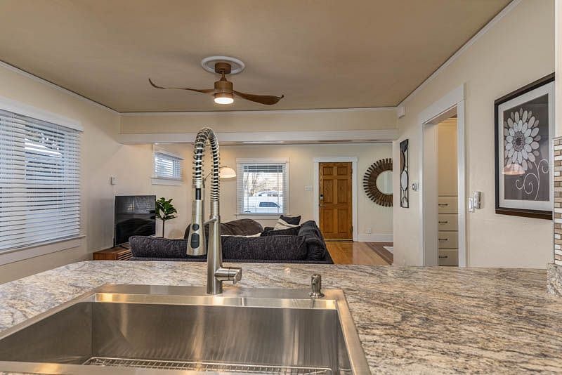 Furnished Finder property 490721_1 photo 3