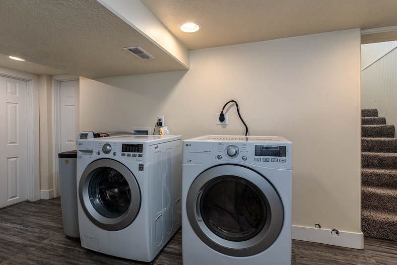 Furnished Finder property 490721_1 photo 25