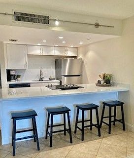Clean and renewly remodeled kitchen is fully stocked!
