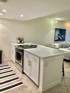 Spacious island for cooking