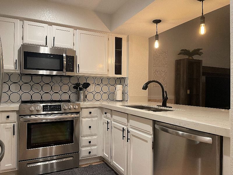 Furnished Finder property 490952_1 photo 2