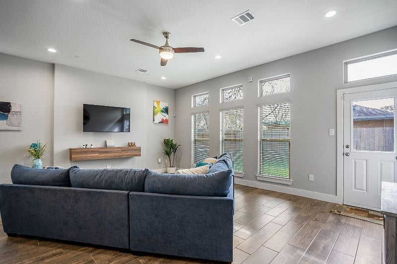 Furnished Finder property 491131_1 photo 18