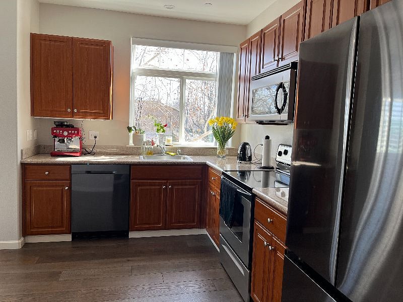 Furnished Finder property 491218_1 photo 3