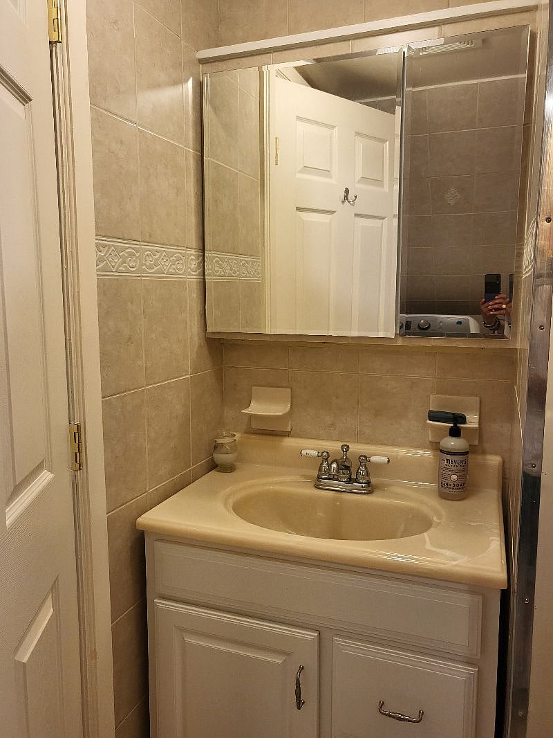 Furnished Finder property 491231_1 photo 6