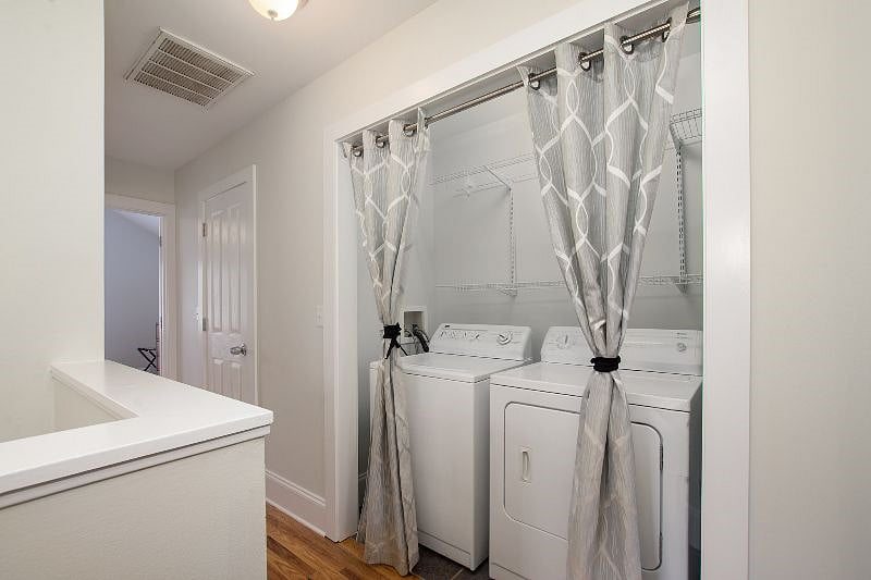 Furnished Finder property 491260_1 photo 18