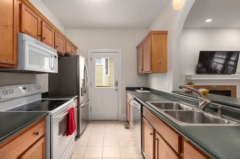 Furnished Finder property 491260_1 photo 8