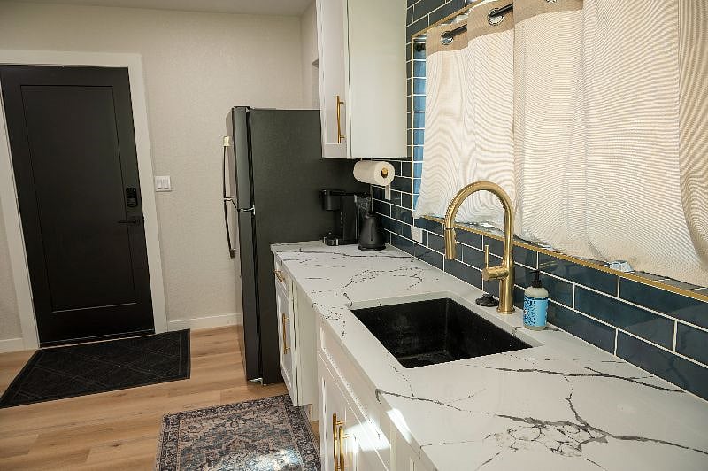 Furnished Finder property 491351_1 photo 16