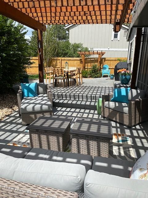 large backyard w/BBQ