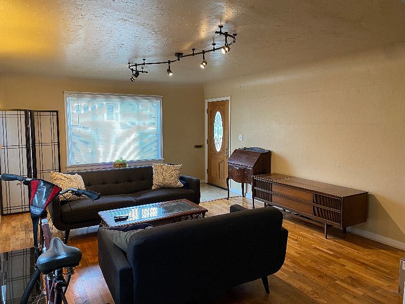 Furnished Finder property 491664_1 photo 3