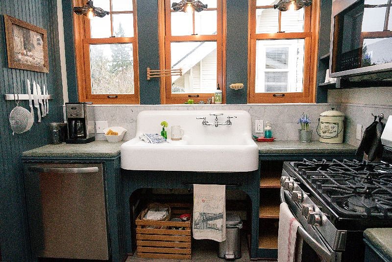 True integral "drain board" farm sink makes washing fruits and vegetables a snap!