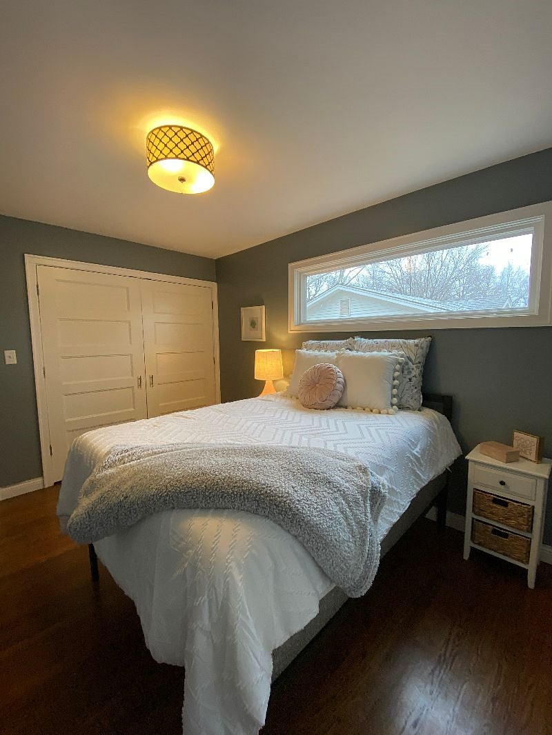 Bedroom 2 ( full size bed)