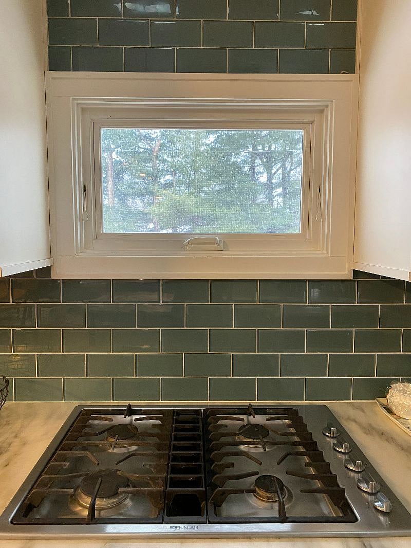 View as your cooking on the stovetop!