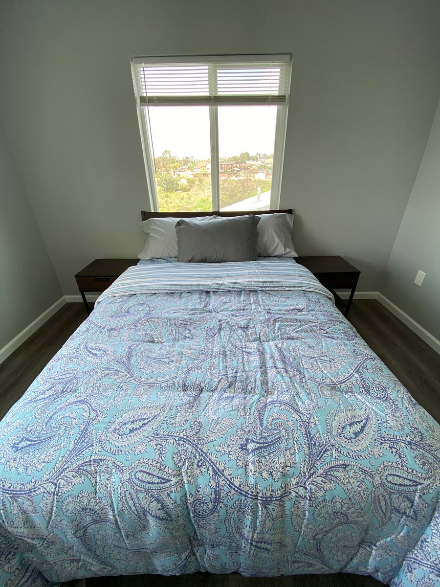 Upstairs Bedroom # 2 (Sunset View Room)
