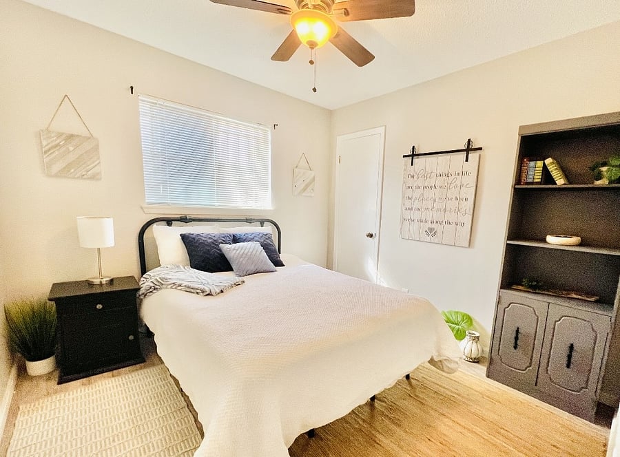 Very quiet and relaxing room!
