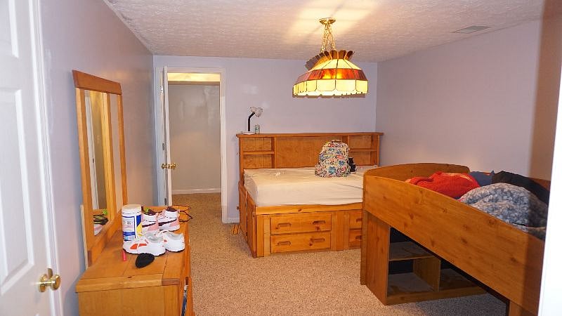 This is an extra room if you have kids or friends that would like to visit while you call our place home.