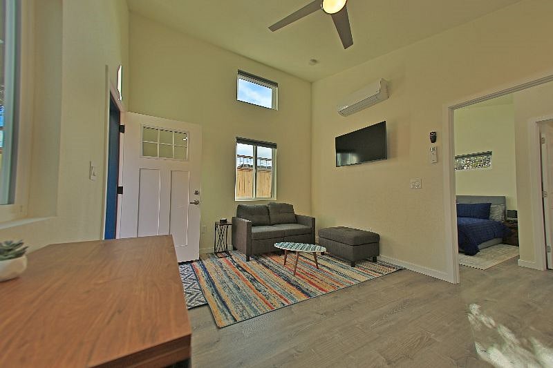 Furnished Finder property 492077_1 photo 3