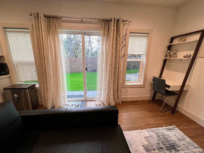Furnished Finder property 492154_1 photo 3