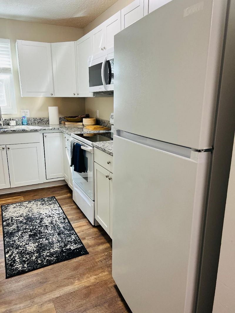 Furnished Finder property 492169_1 photo 4