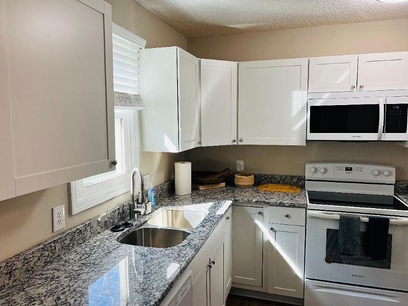 Furnished Finder property 492169_1 photo 3