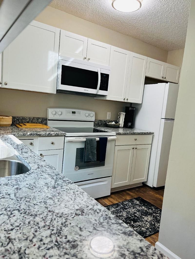 Furnished Finder property 492169_1 photo 6