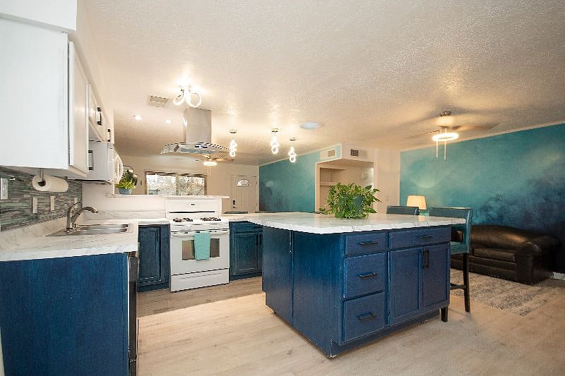 Furnished Finder property 492207_1 photo 3